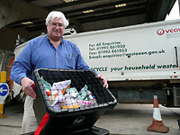 Nets trial for recycling boxes