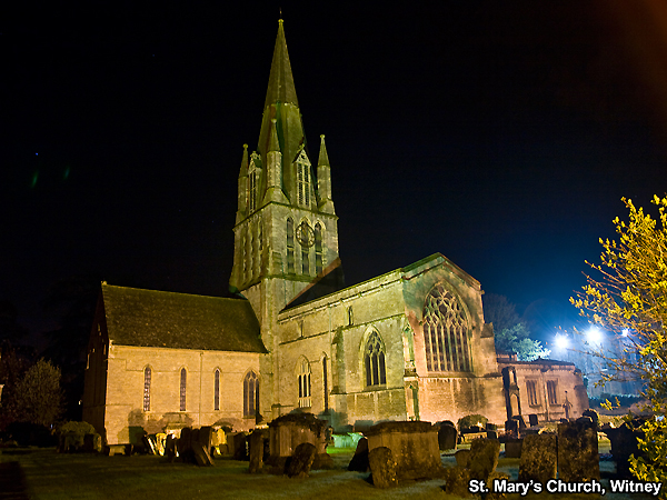 Night photo of St MAry's Church, Witney